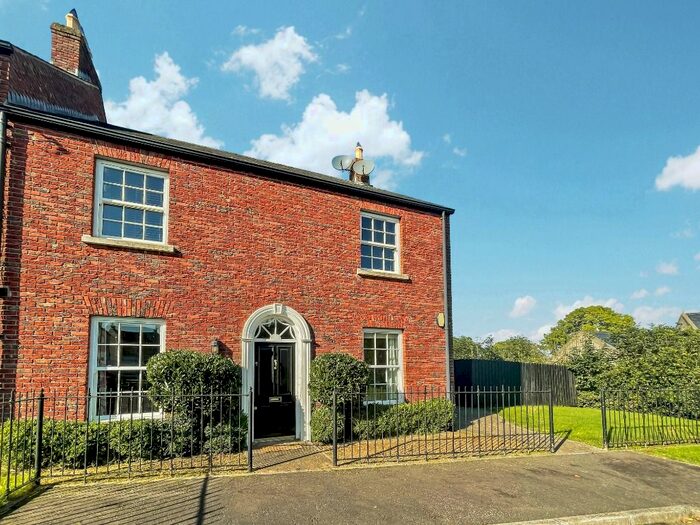 2 Bedroom Flat To Rent In The Old Stables, Lower Ballinderry BT28