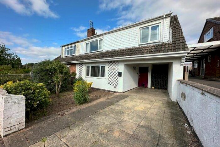 4 Bedroom Semi-Detached House To Rent In St. Bernards Close, Loughborough, LE12