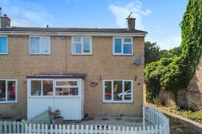 3 Bedroom Semi-Detached House To Rent In The Square, Aston, OX18