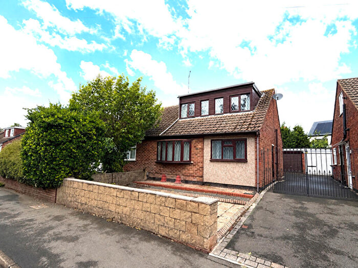 3 Bedroom Semi-Detached Bungalow For Sale In Johnson Road, Bedworth, CV12