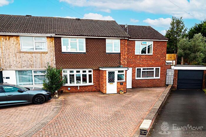 4 Bedroom Semi-Detached House For Sale In Gibson Drive, Rugby, CV21