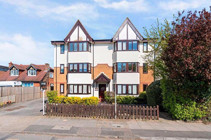 2 Bedroom Flat To Rent In Westbury Road, New Malden, KT3