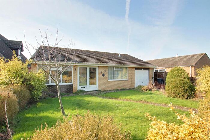 3 Bedroom Detached Bungalow For Sale In Tothby Lane, Alford, LN13
