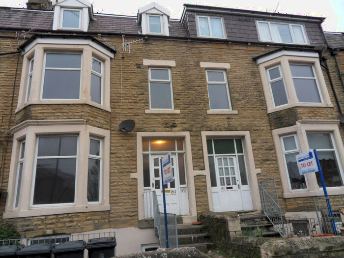 2 Bedroom Flat To Rent In Heysham Road, Morecambe, Lancs, LA3