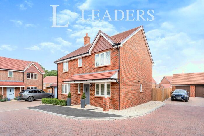 4 Bedroom Detached House To Rent In Hunter Way, Cranleigh, GU6