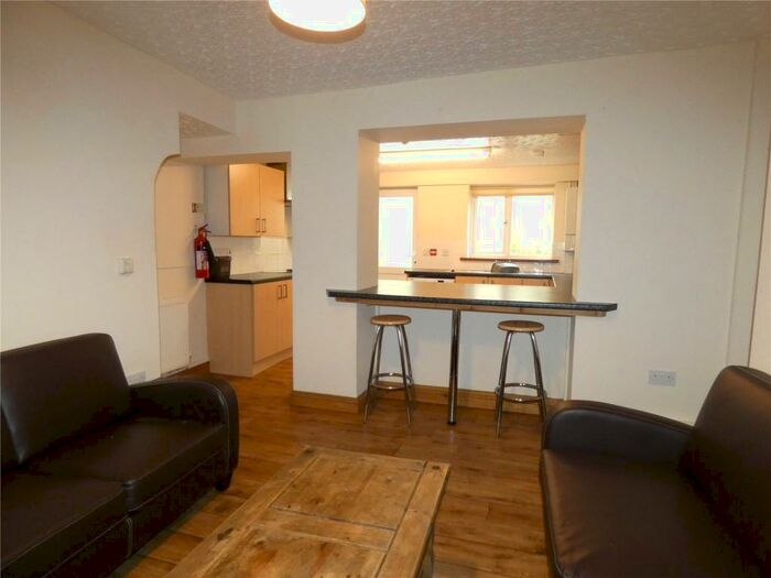 5 Bedroom Terraced House To Rent In Caellepa, Bangor, Gwynedd, LL57