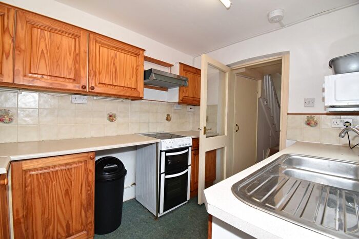 3 Bedroom Terraced House To Rent In Raleigh Place, Falmouth, TR11