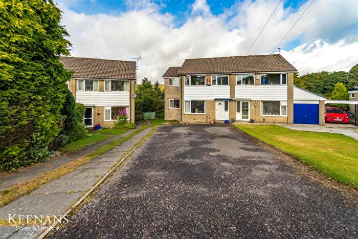 4 Bedroom Semi-Detached House For Sale In Hameldon Road, Loveclough, Rossendale, BB4