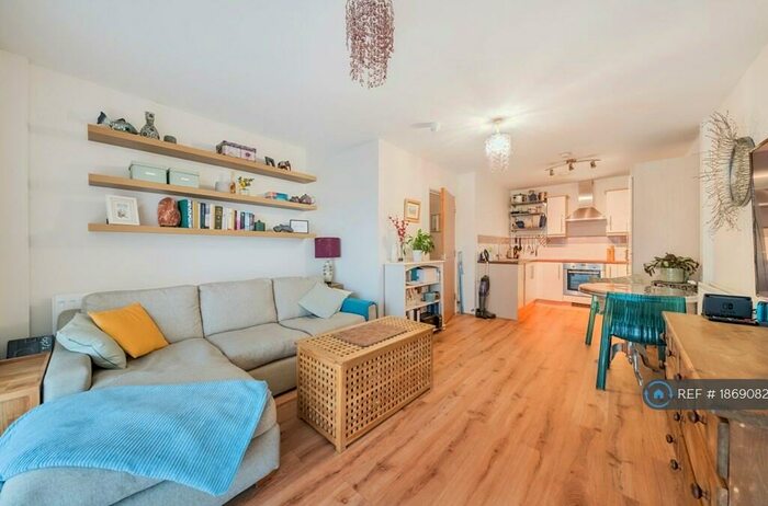 1 Bedroom Flat To Rent In Hotspur Street, London, SE11