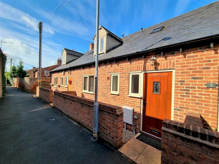3 Bedroom Terraced House To Rent In Church Mews, Upton Upon Severn, . Worcestershire, WR8