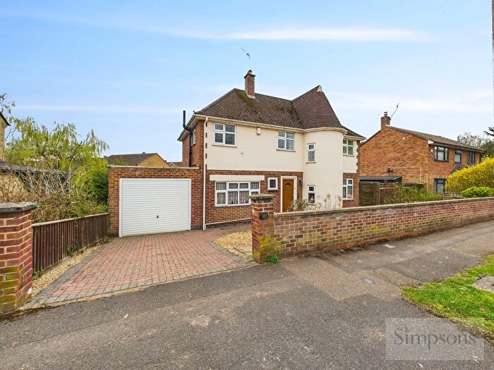 3 Bedroom Detached House For Sale In St. Swithuns Road, Kennington, OX1