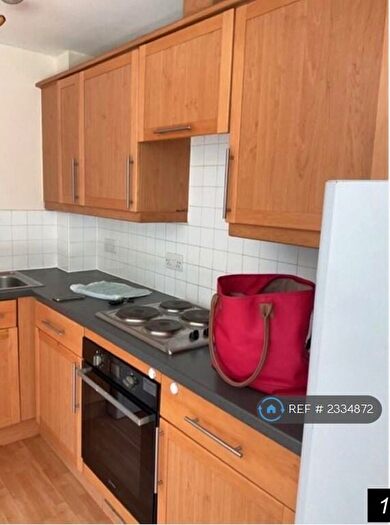 2 Bedroom End Of Terrace House To Rent In Huntington Place, Slough, SL3
