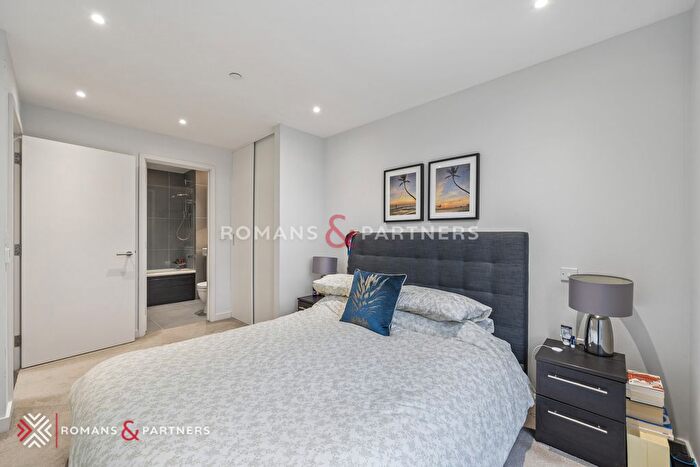 2 Bedroom Flat To Rent In Arber House, Southall, UB1