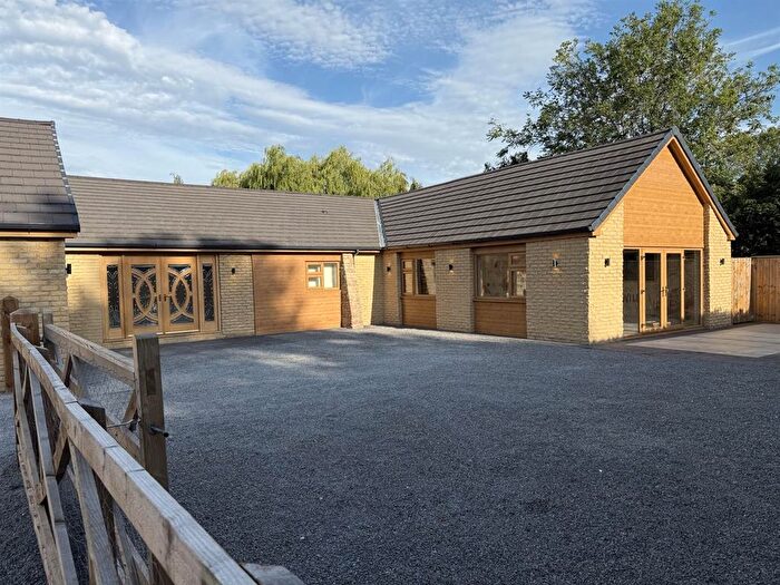 5 Bedroom Detached Bungalow For Sale In Durham Road, Newton Aycliffe, DL5