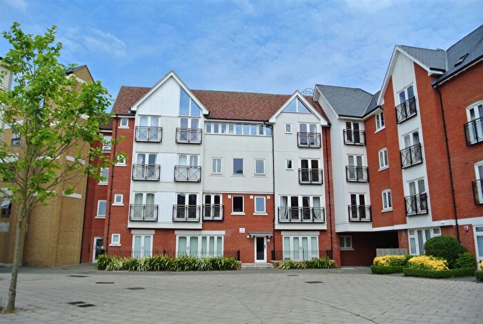 1 Bedroom Flat To Rent In Tannery Square, The Old Tannery, Canterbury, Kent, CT1