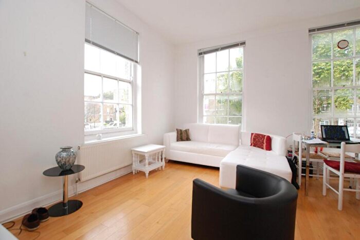 1 Bedroom Flat To Rent In Liverpool Road, Angel, N1