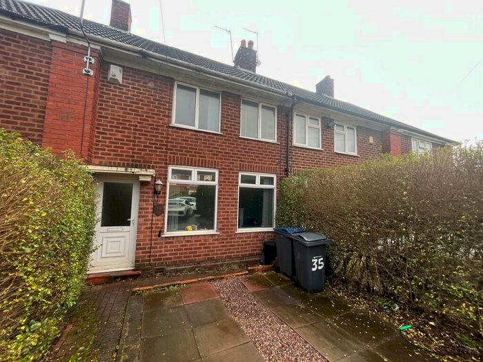 3 Bedroom House To Rent In Esher Road, Birmingham, B44