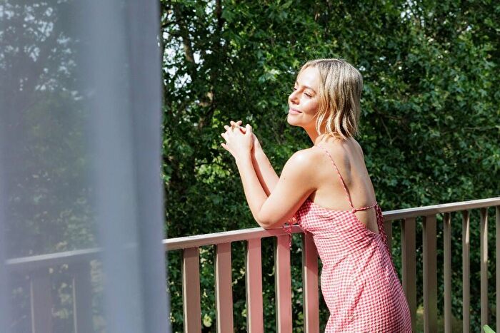 2 Bedroom Apartment To Rent In Neptune Wharf, London, SE8