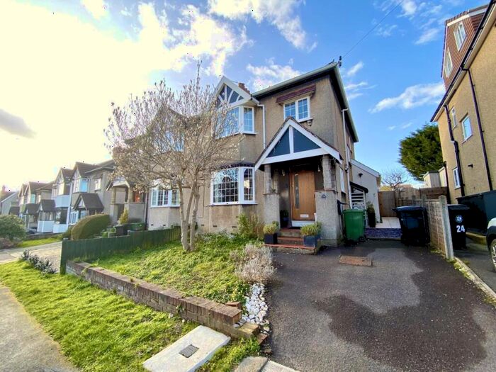 4 Bedroom Semi-Detached House To Rent In Wellington Walk, Westbury-on-Trym, Bristol, BS10