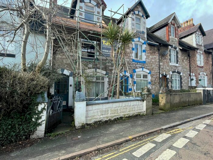 2 Bedroom Maisonette To Rent In Victoria Road, Torquay, TQ1