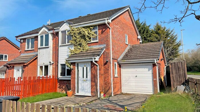 3 Bedroom Semi-Detached House To Rent In Laithwaite Close, Leicester, Leicestershire, LE4