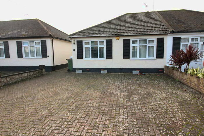2 Bedroom Semi-Detached Bungalow To Rent In Trafalgar Avenue, KT4