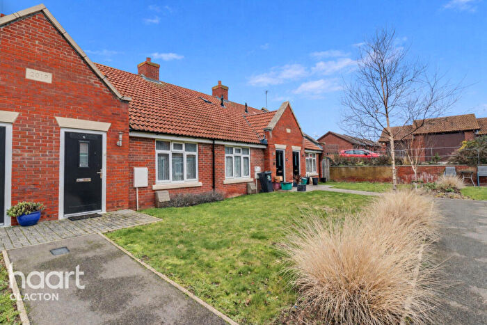 1 Bedroom Bungalow For Sale In Ernest Luff Court, Luff Way, Walton On The Naze, CO14