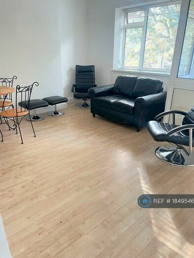 1 Bedroom Flat To Rent In Stanley House, London, E14