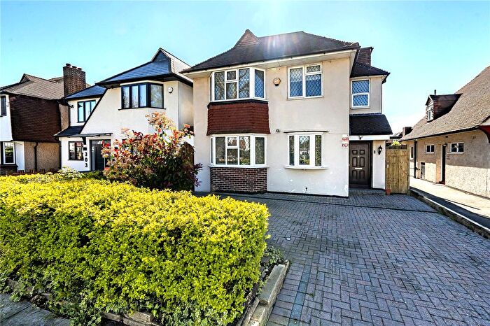 5 Bedroom Link Detached House For Sale In South Lane, New Malden, KT3