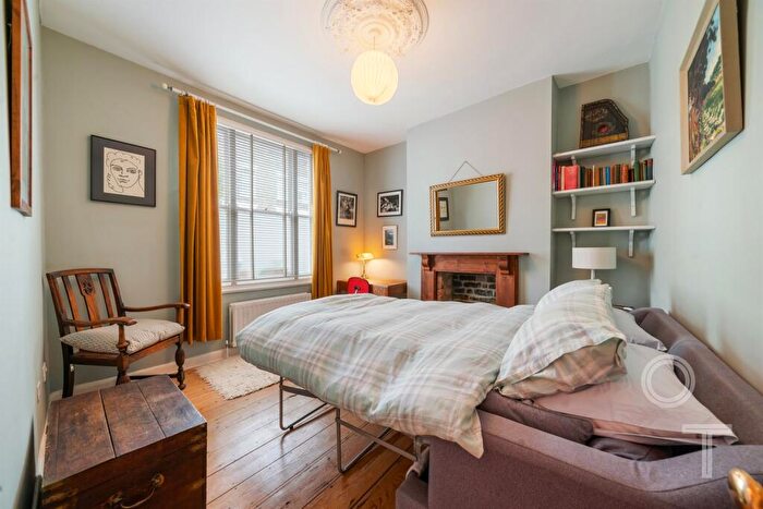 3 Bedroom Terraced House For Sale In Herbert Street, Chalk Farm, NW5