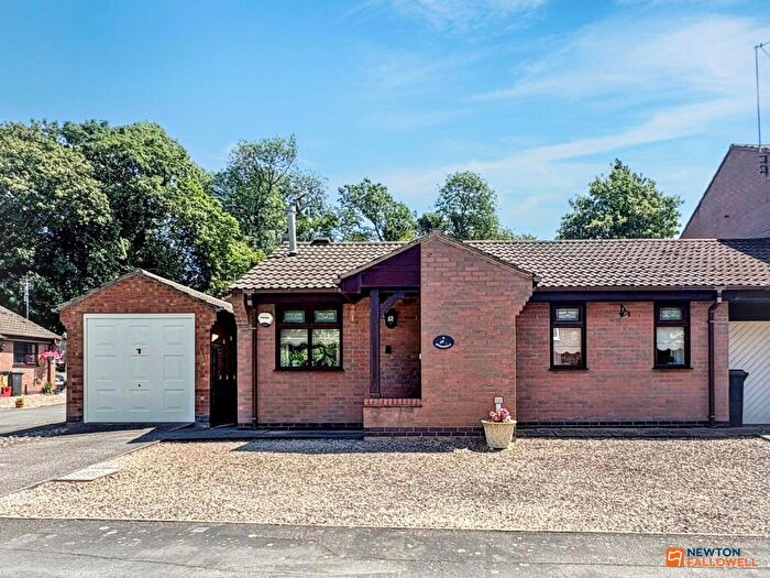 2 Bedroom Detached Bungalow For Sale In Spring Road, Ibstock, LE67