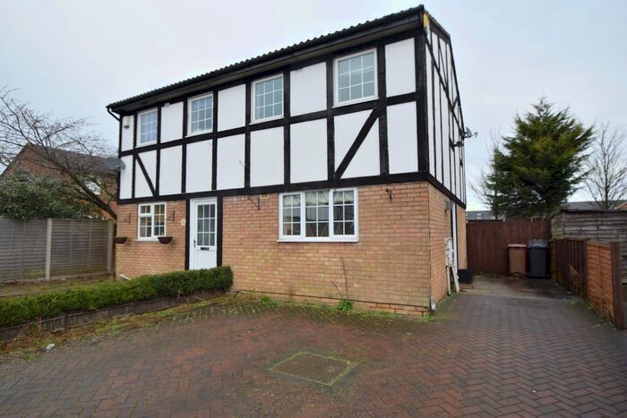 2 Bedroom Semi-Detached House To Rent In Beanley Close, Luton, Bedfordshire, LU2