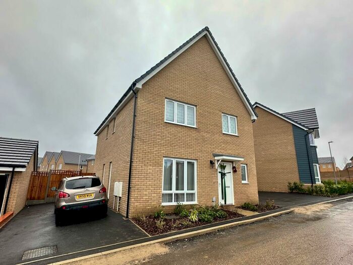 4 Bedroom Detached House To Rent In Forrester Gardens, Tattenhoe Park, Milton Keynes, MK4