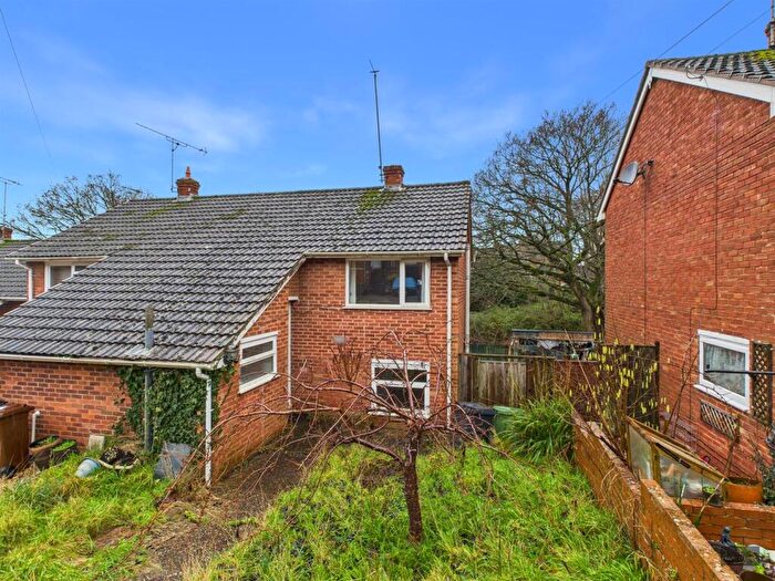 3 Bedroom House For Sale In Exeter, EX4