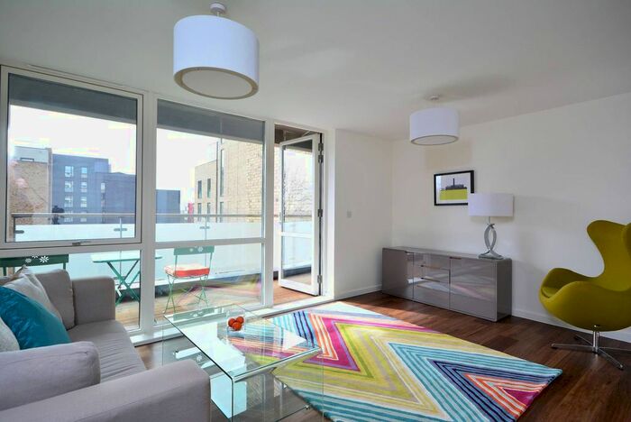 2 Bedroom Flat To Rent In Bollo Bridge Road, Acton, London, W3