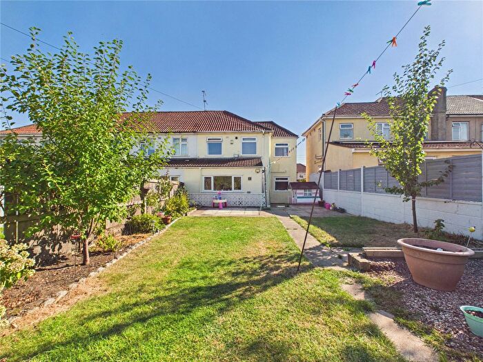 4 Bedroom Semi-Detached House For Sale In Kingswood, Bristol, BS15