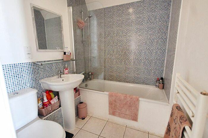 1 Bedroom Apartment For Sale In New Street, Cheltenham, GL50