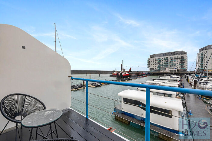 1 Bedroom Apartment To Rent In Western Concourse, Brighton Marina Village, BN2