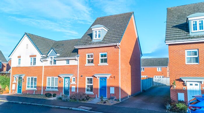 End Terrace House For Sale In Fairmont Drive, Great Sankey, Warrington, Cheshire, WA5