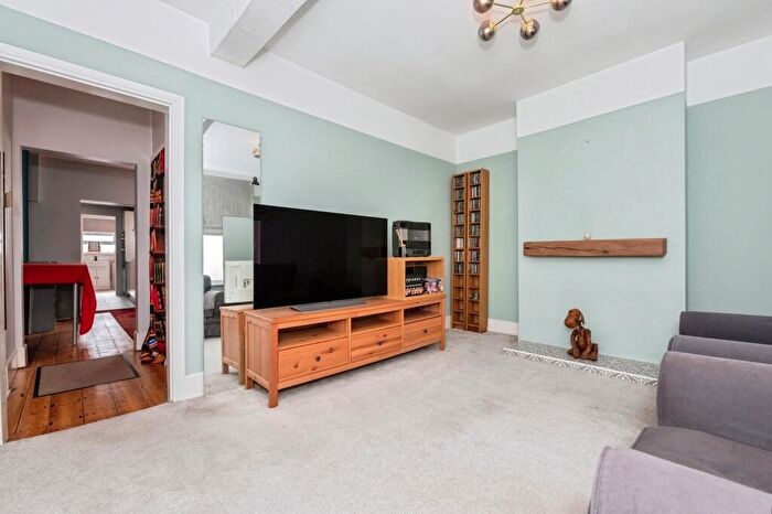 3 Bedroom End Of Terrace House For Sale In Stanhope Road, Strood, Rochester, ME2