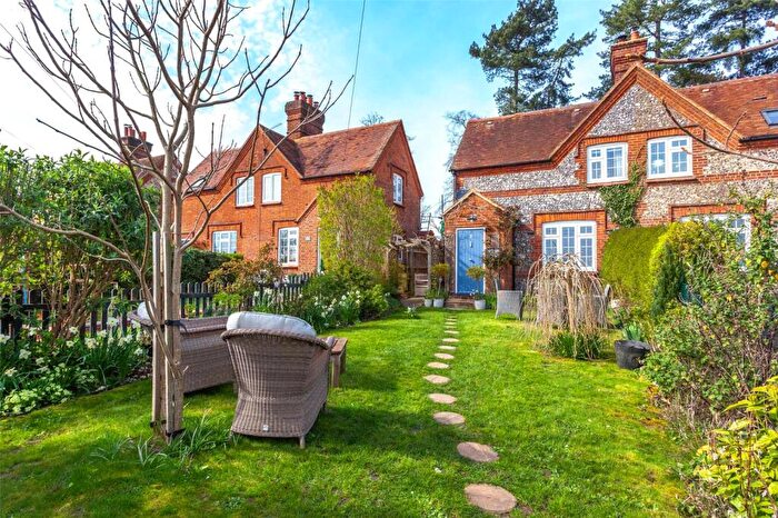 3 Bedroom End Of Terrace House For Sale In Seymour Court Lane, Marlow, Buckinghamshire, SL7