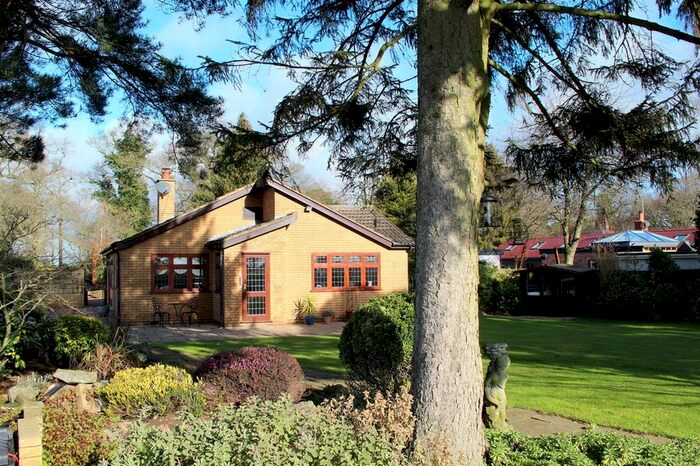 2 Bedroom Detached Bungalow For Sale In Tylers Causeway, Newgate Street, Hertford, SG13