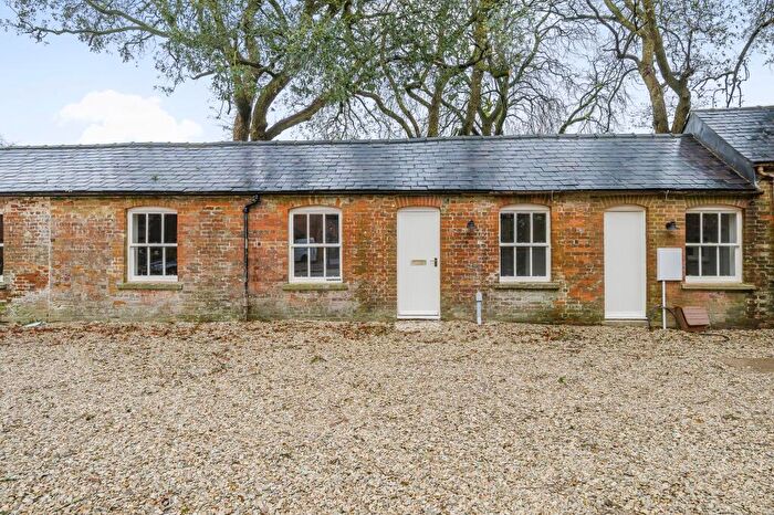 2 Bedroom Terraced Bungalow To Rent In Park Lane, Burderop, SN4