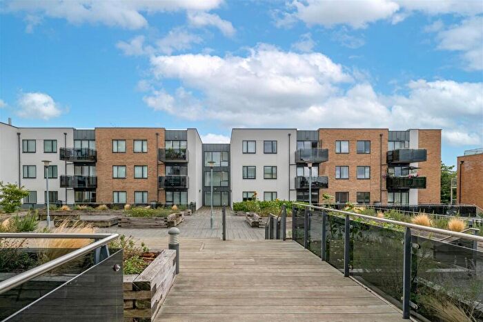 2 Bedroom Apartment For Sale In Horley, RH6