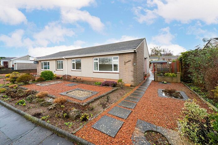 2 Bedroom Bungalow For Sale In Hayston Park, Balmullo, KY16