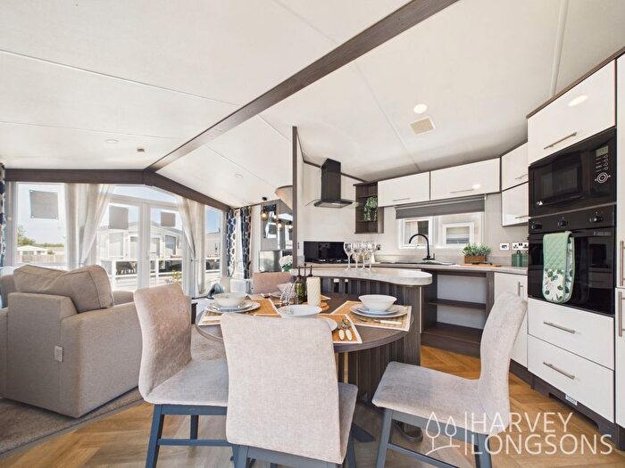 2 Bedroom Park Home For Sale In Shottendane Road, Birchington, CT7