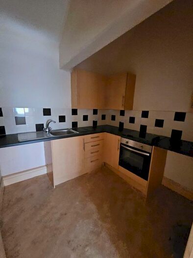 1 Bedroom Flat To Rent In Penrhyn Road, Colwyn Bay, LL29