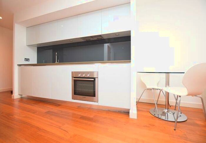 2 Bedroom Apartment To Rent In City Lofts, St Pauls, S1