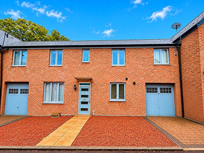 4 Bedroom Terraced House To Rent In Amherst Hill, Gillingham, ME7