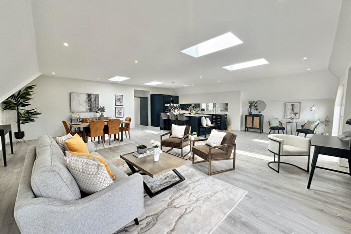 3 Bedroom Penthouse For Sale In Apartment, Cautley House, Hythe, Kent, CT21